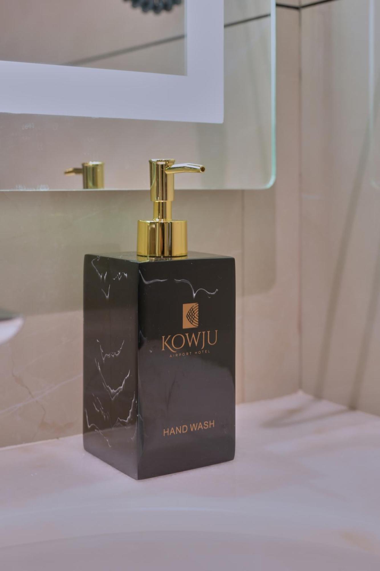Kowju Airport Hotel Calicut Kondotty Eksteriør billede