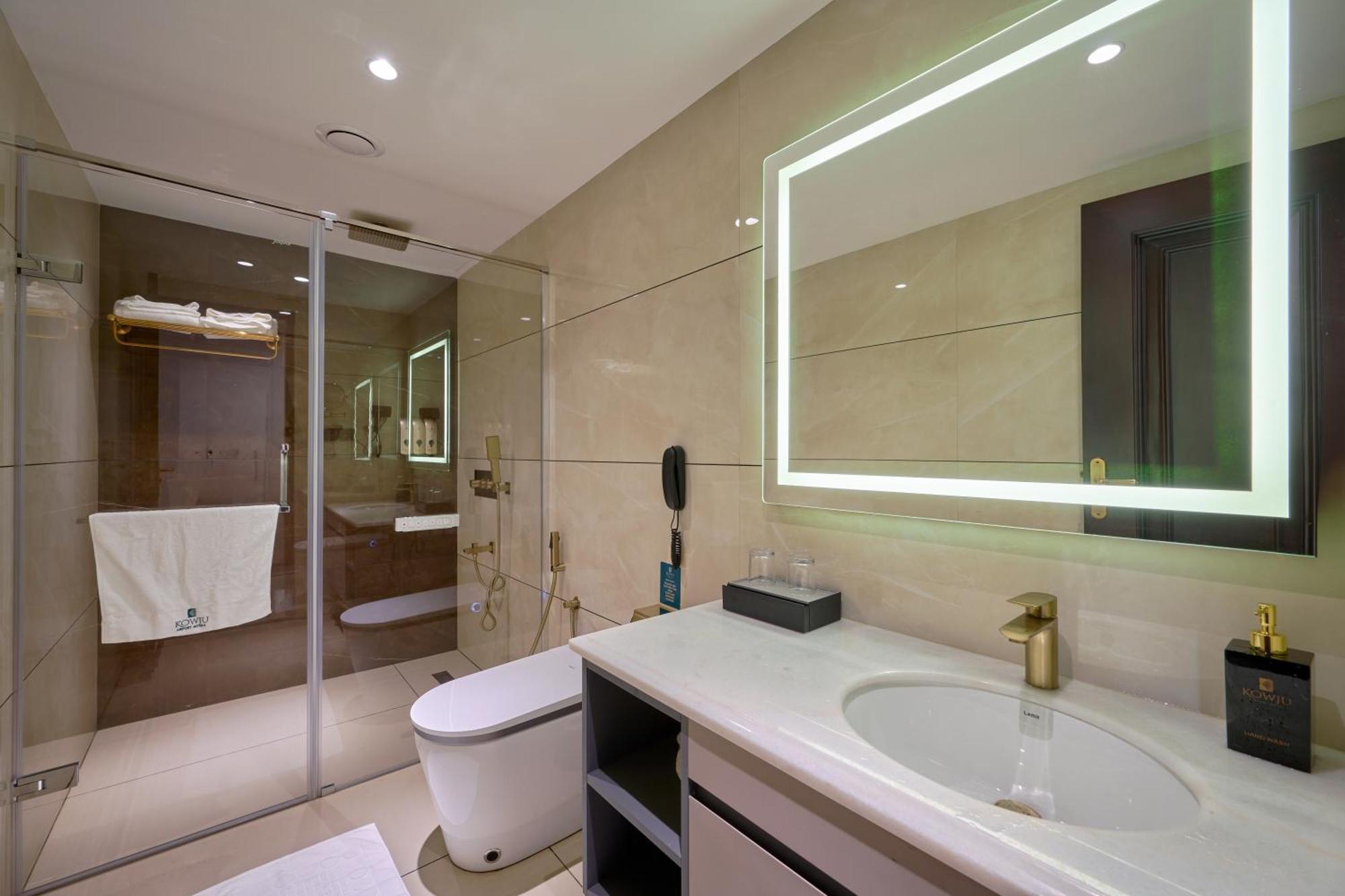 Kowju Airport Hotel Calicut Kondotty Eksteriør billede